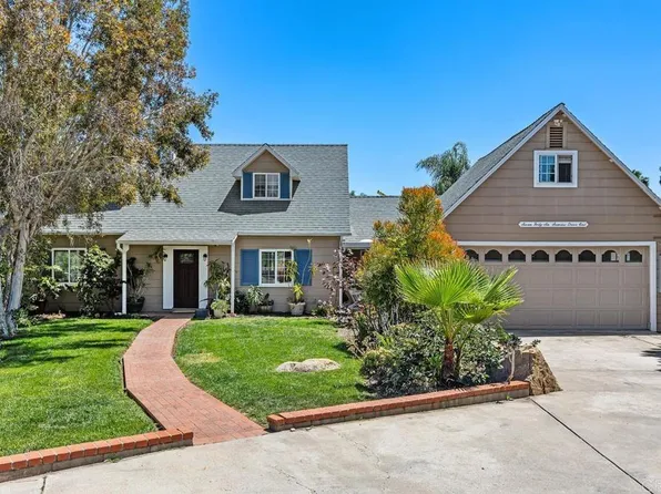746 Sunrise Dr E, Vista, CA 92084