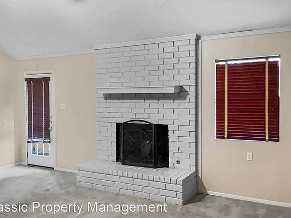 5th image of 4300 Rockwood Trl