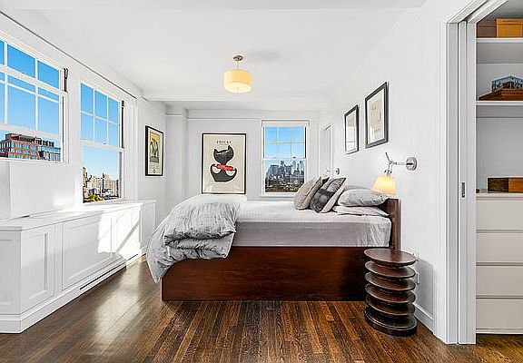 4th image of 2 Horatio St APT 12M