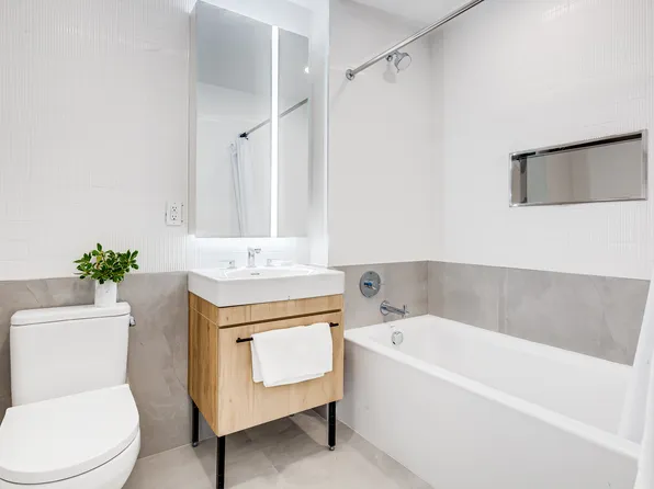 2840 Atlantic Avenue 5120 image 3 of 15
