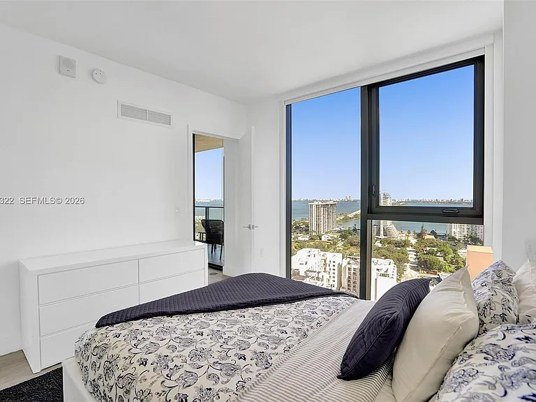 121 NE 34th St #2305 — Photo 35