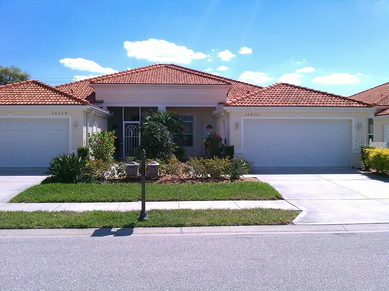 10313 Hebblewhite Ct — Photo 1