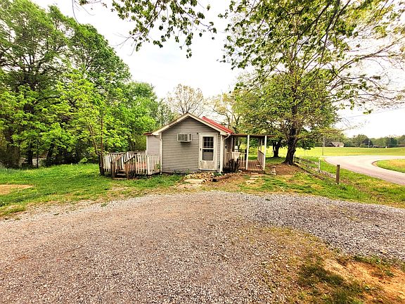 2nd image of 1502 Taylor Town Rd