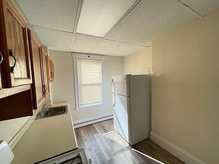 11A Linden St #1 — Photo 8