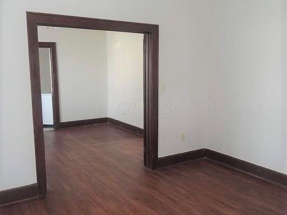 4th image of 284 E Hinman Ave
