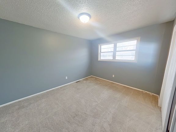 4th image of 608 N Richmond Ave