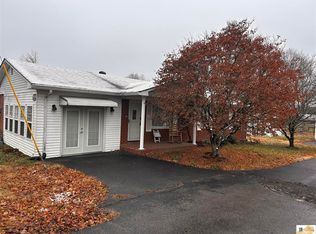 413 1/2 W 5th St, Tompkinsville, KY 42167