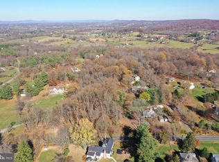 Charles Town Pike, Paeonian Springs, VA 20129