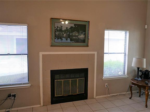 4th image of 1107 Peggotty Pl
