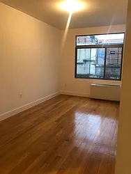 Rented by Chana Ofek, LREB