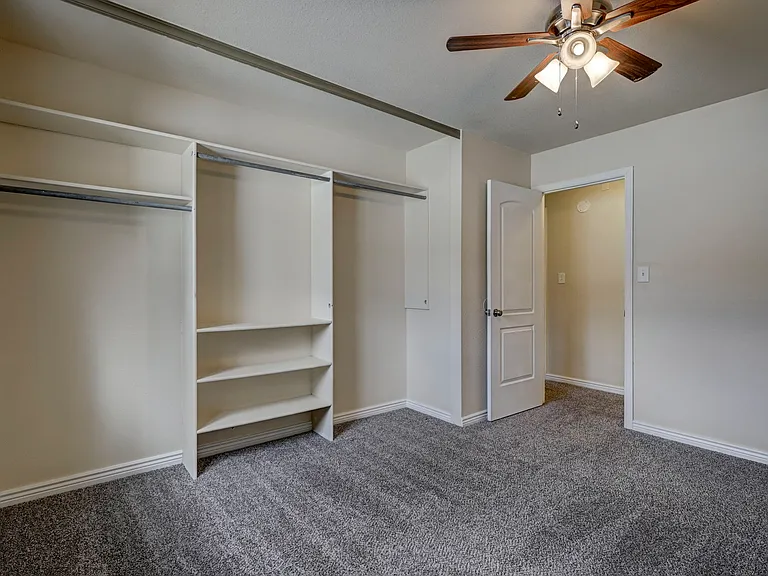 4318 Moonbeam Dr — Photo 21