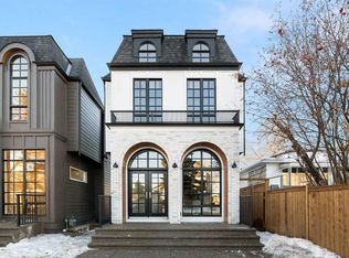 3917 E 19th St SW, Calgary, AB T2T4Y1