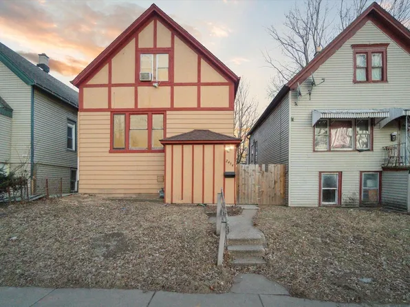 2454 South 12th STREET, Milwaukee, WI 53215