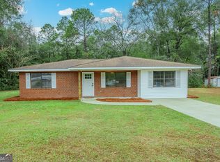 565 Killingsworth Rd, Jesup, GA 31545