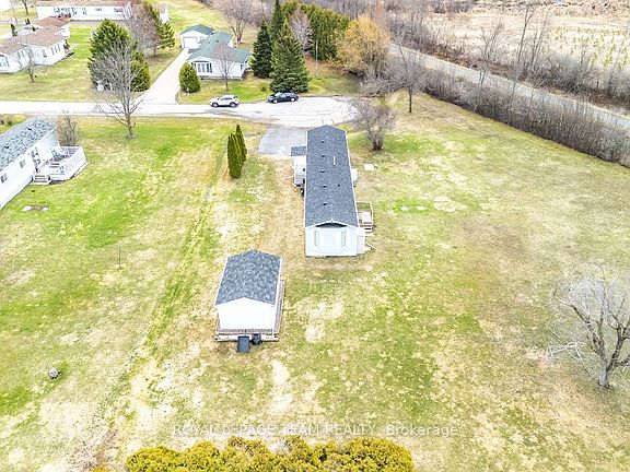 3rd image of 46 Sunset Ln