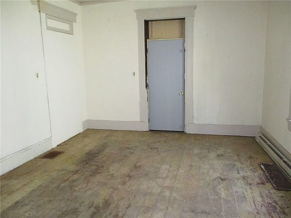 2nd image of 1028 Park Ave #30