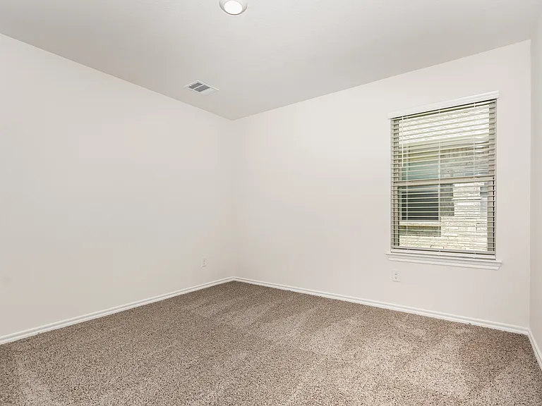 3928 Amethyst Dr — Photo 21