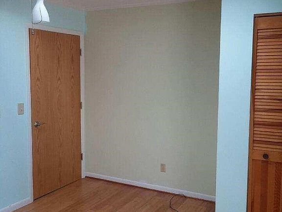 5th image of 324 E Park St
