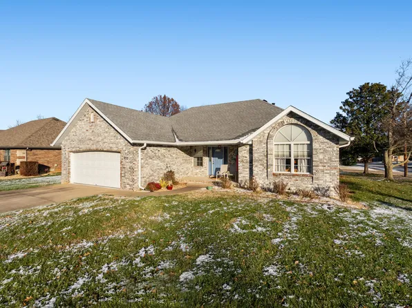 632 S Fountain Avenue, Republic, MO 65738