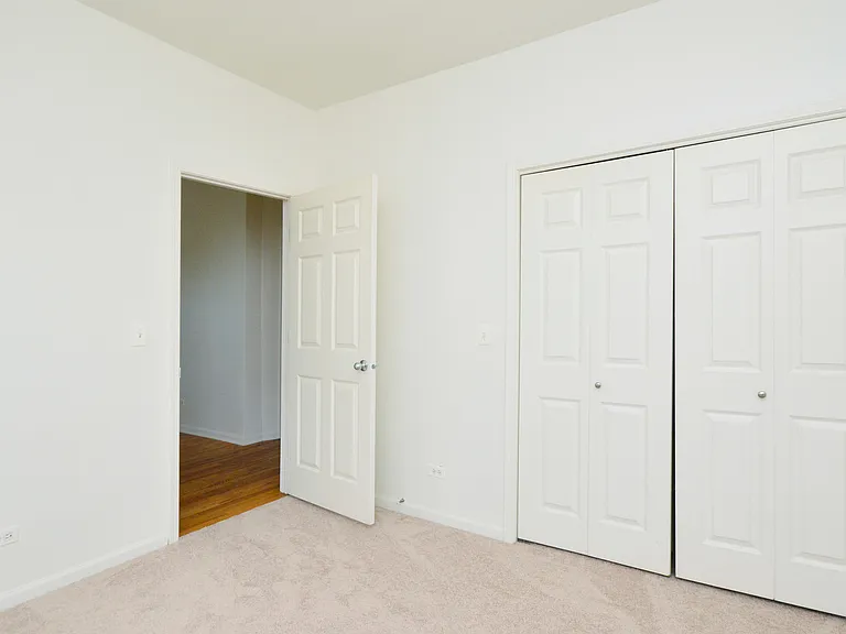 1943 W Chase Ave #2 — Photo 27
