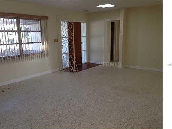 3rd image of 1545 Bonair St