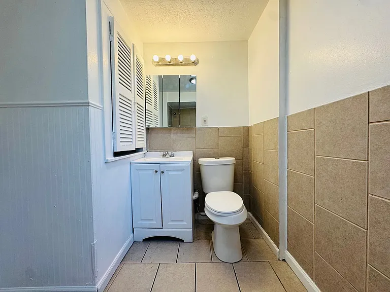 10422 Dove Ave — Photo 29