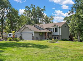 30788 Juniper Ct NW, Cambridge, MN 55008