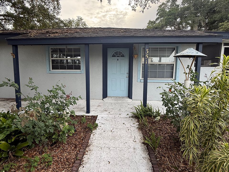 1st image of 351 10th Ave N