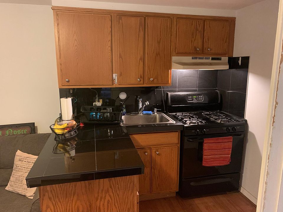 1st image of 130 Pemberton St #2REAR