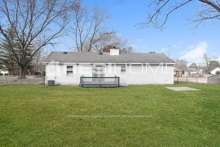116 Eula Way — Photo 12