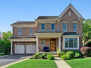3082 Saratoga Ln, Glenview, IL