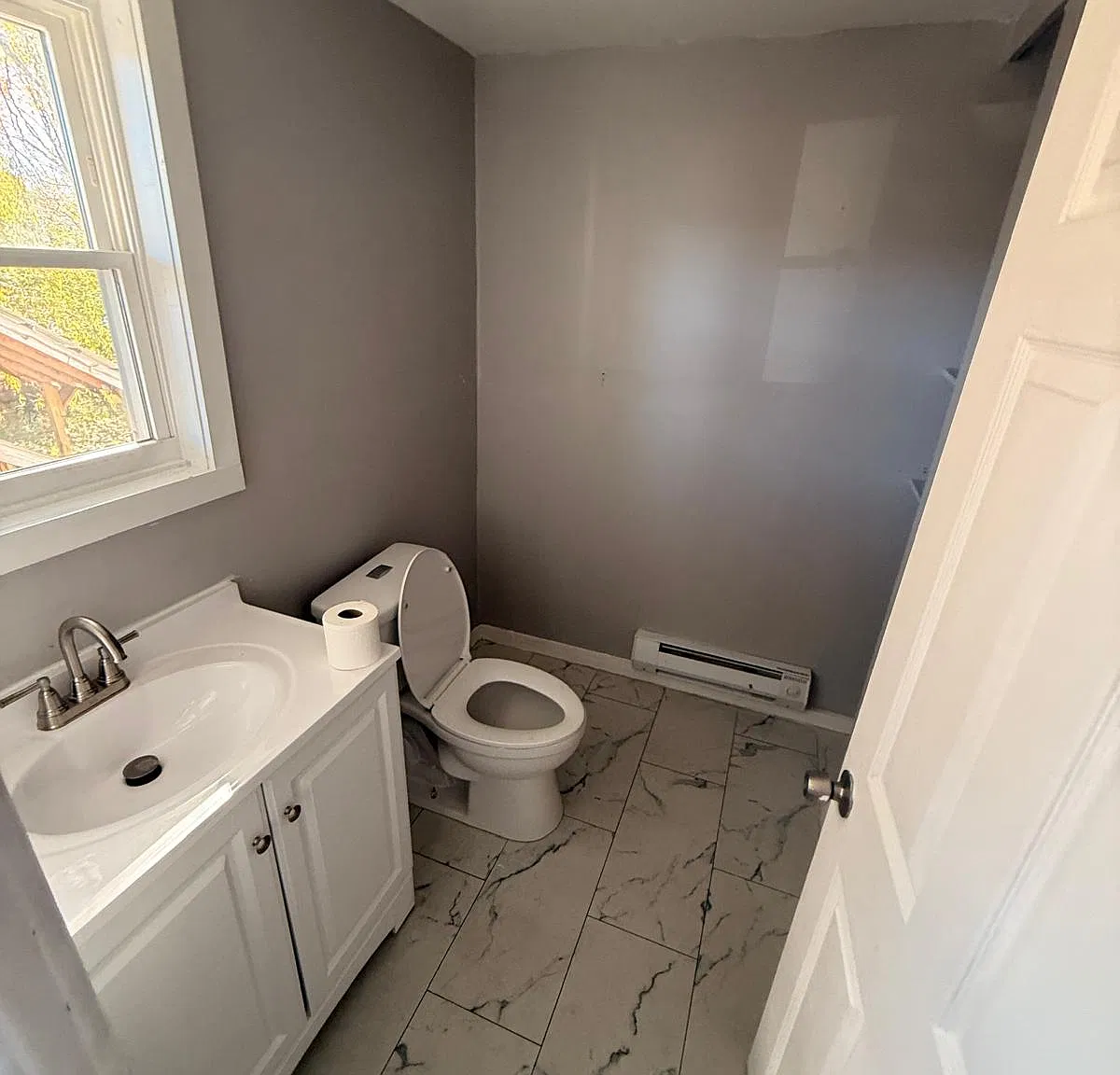 2 bed, $1,600 — Photo 2