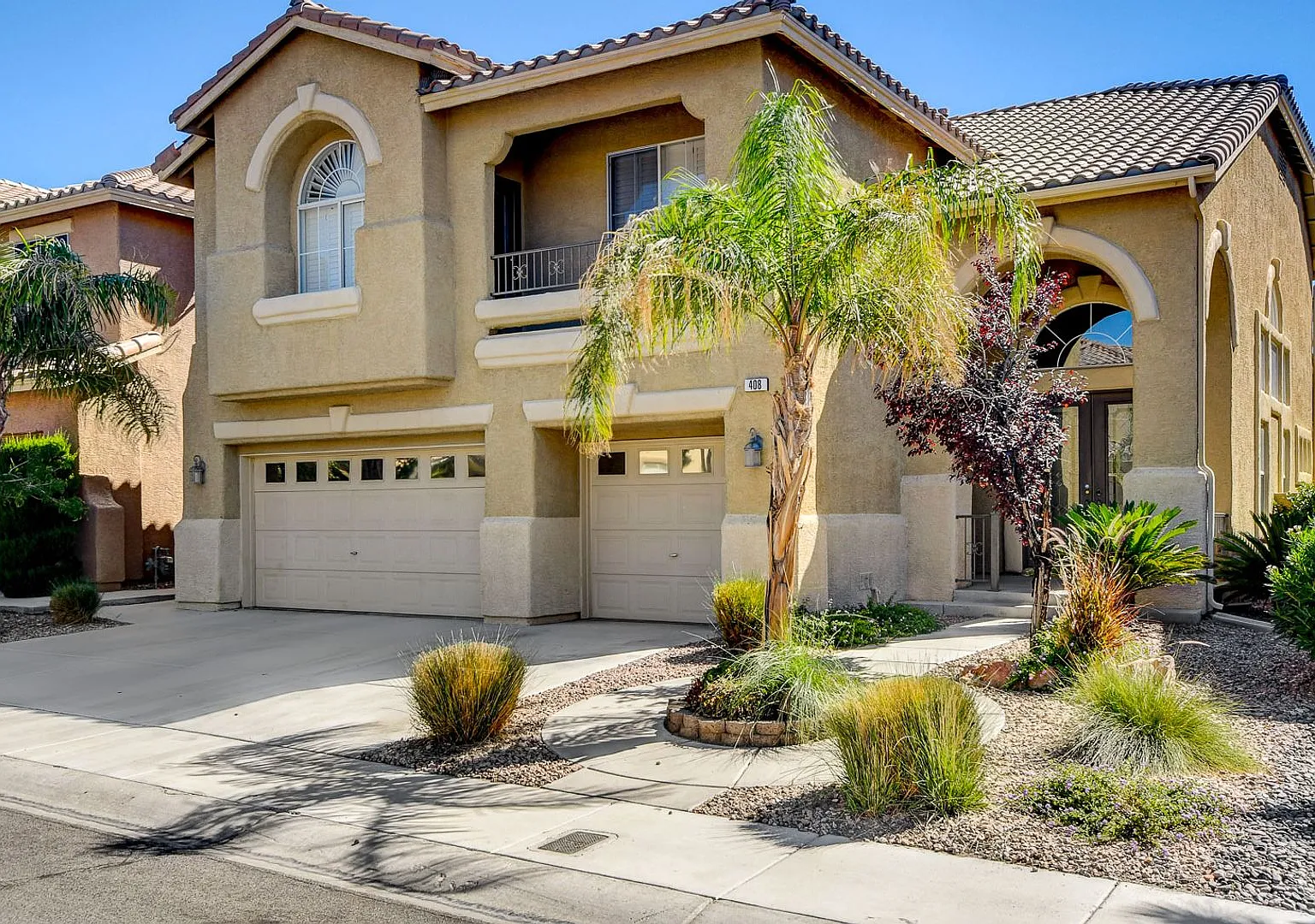 Stunning Summerlin Pool Home! — Photo 3