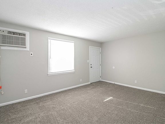 4th image of 1432B McCan Dr