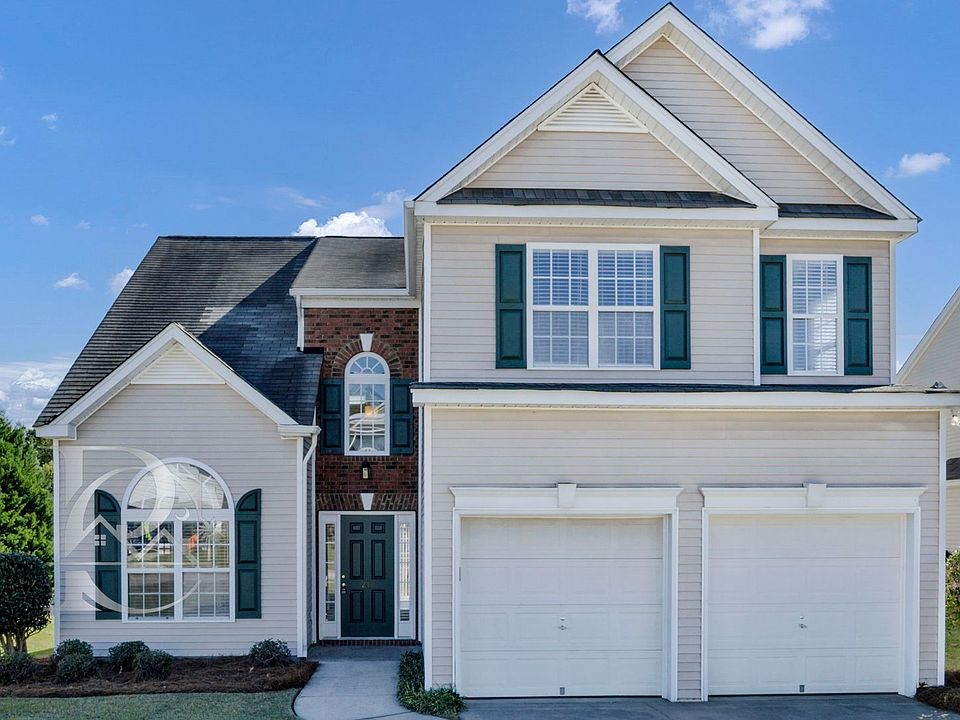 1st image of 211 Pinebluff Ct