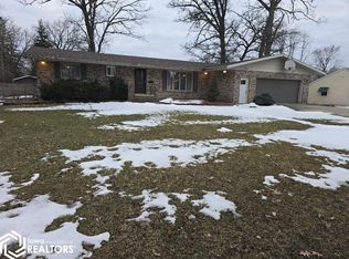 608 Oak Park Dr, Webster City, IA 50595