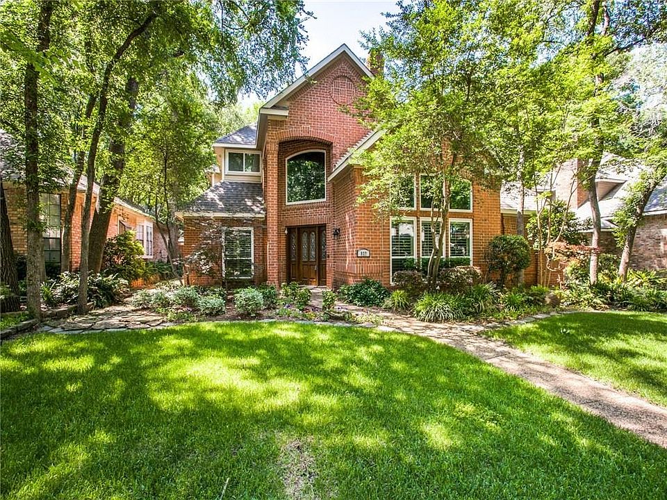 1st image of 822 Royal Birkdale Dr