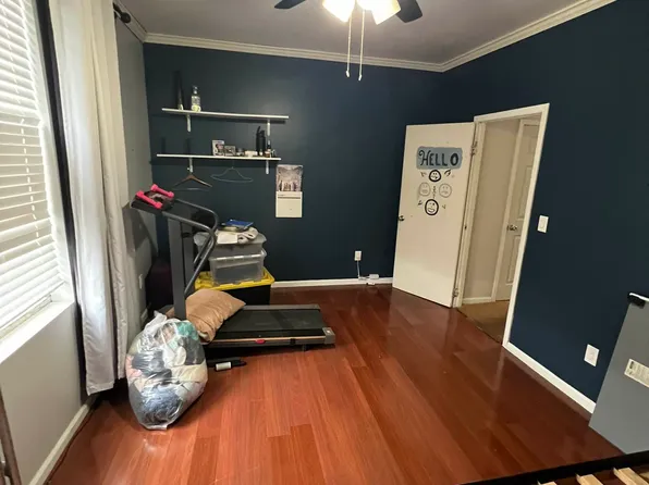 863 East 49th Street image 16 of 33