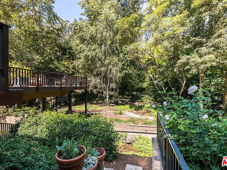 681 Brooktree Rd — Photo 5
