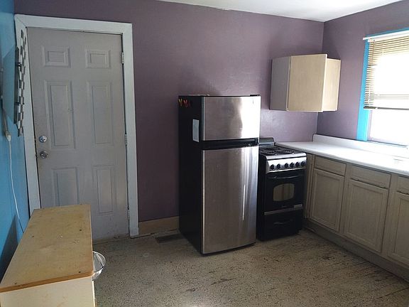 5th image of 3936 Seahorn Ave