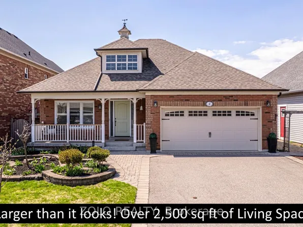4 Sturgess Cres, Whitby, ON L1M 1J9