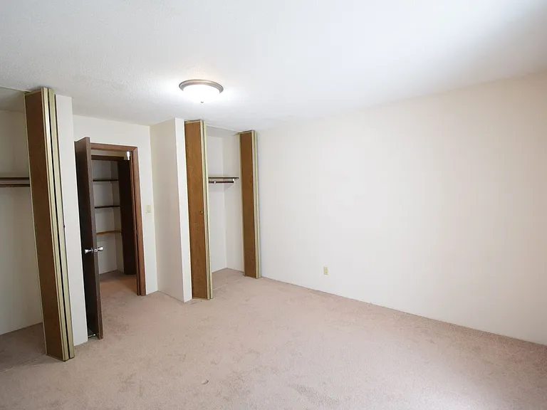 Southwood Flats — Photo 10