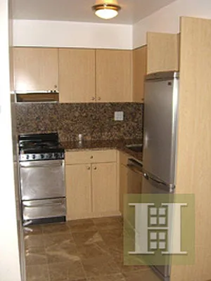 Rented by Halstead Real Estate | media 21