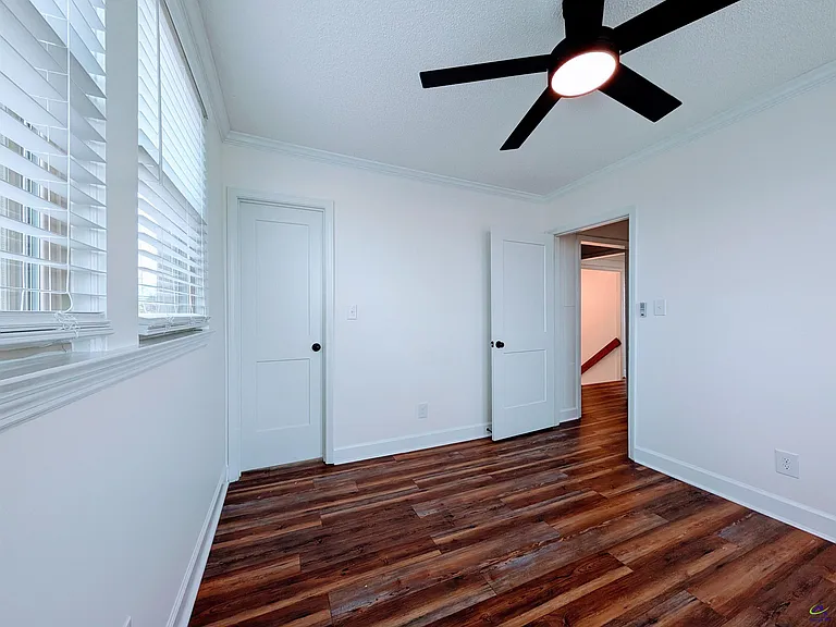 1108C Washington St — Photo 13