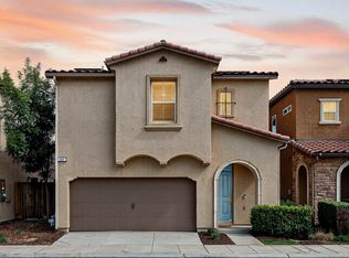 560 N Elise Ln, Fresno, CA 93727