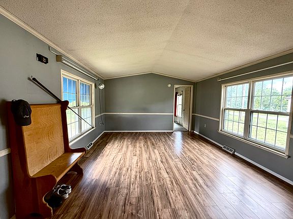 5th image of 413 Kelley Mobile Homes Park