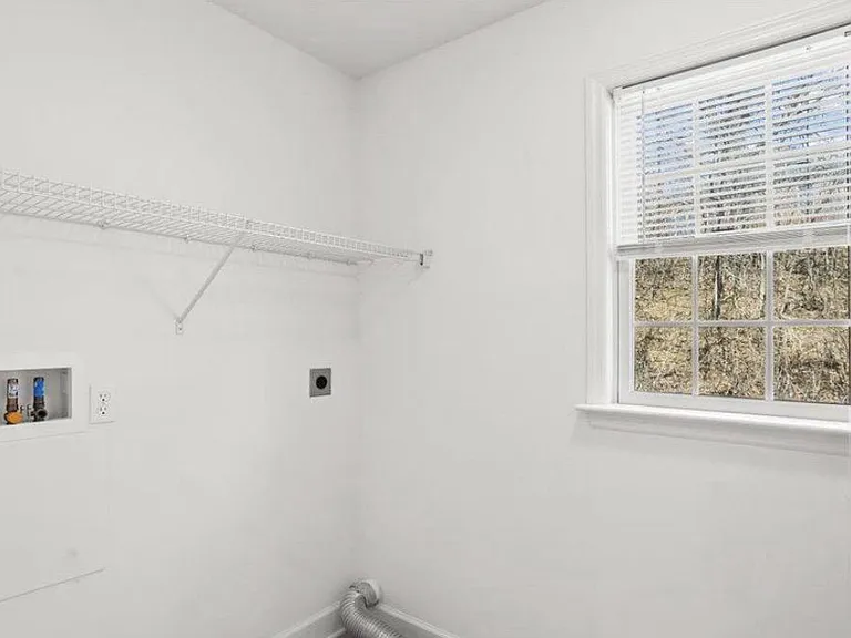10 Lenox Ct — Photo 28
