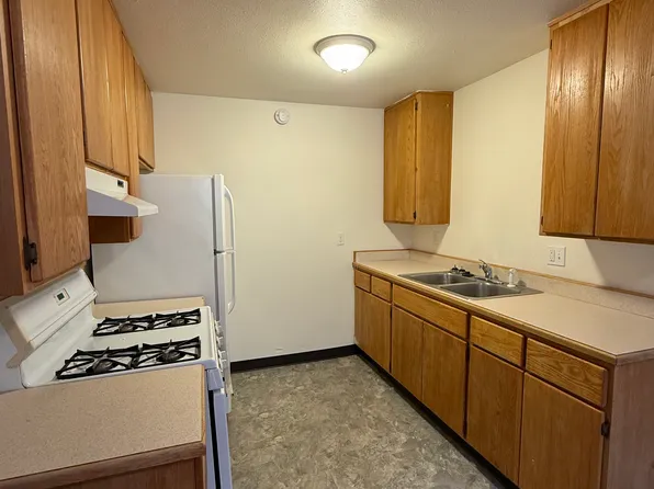 130 Leland Ave #7, Canyonville, OR 97417