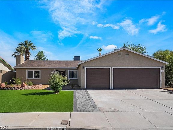 3rd image of 3078 Cadbury Dr