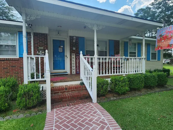 710 N Oak Street, Chadbourn, NC 28431